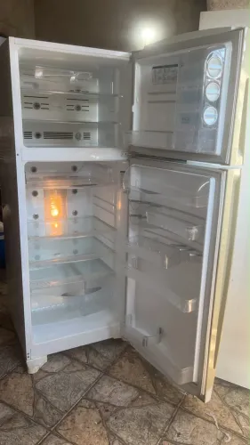 Geladeira GE 220v