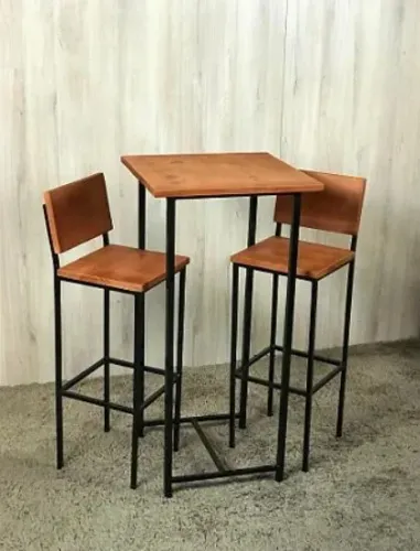 Mesa e banqueta