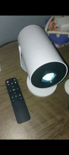 Smart Projetor HY300A