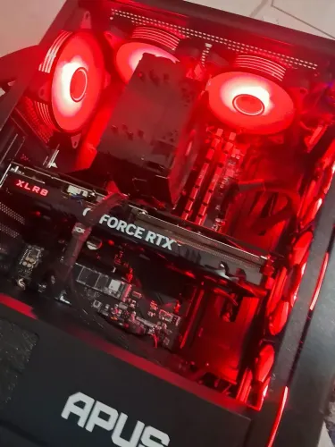 Placa de vídeo NVidia 4060 TI 8gb (com garantia da Kabum)