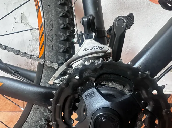 Bicicleta Oggi Hacker Sport Aro 29 - Shimano 21 Marchas