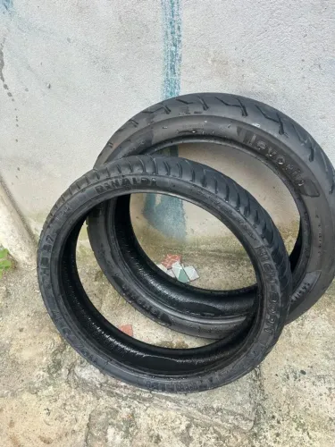 Pneus fazer 250 Estado de novo 