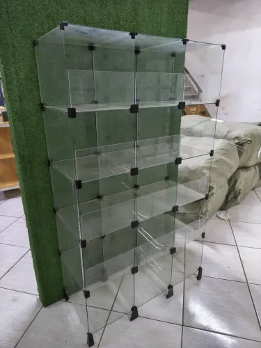 Vitrine modular de vidro temperado