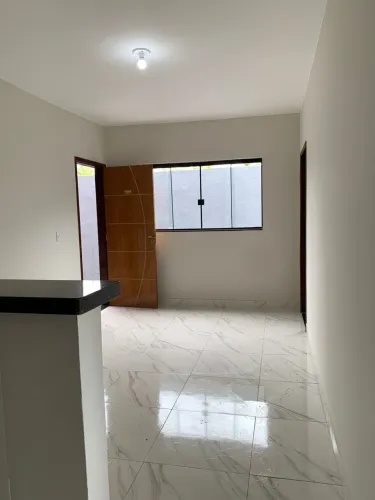 Aluga-se apartamento
