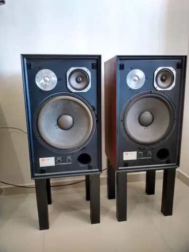 Caixas JBL l166 