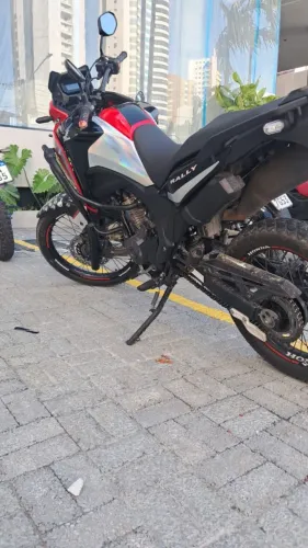 Moto pra vender ligeiro 33 mil