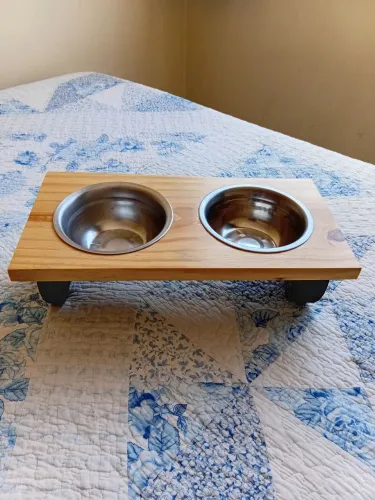 Comedouro para gatos e cães de pequeno porte