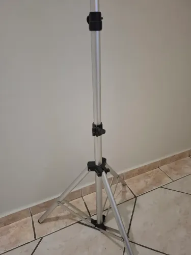 Tripé de iluminação de alumínio