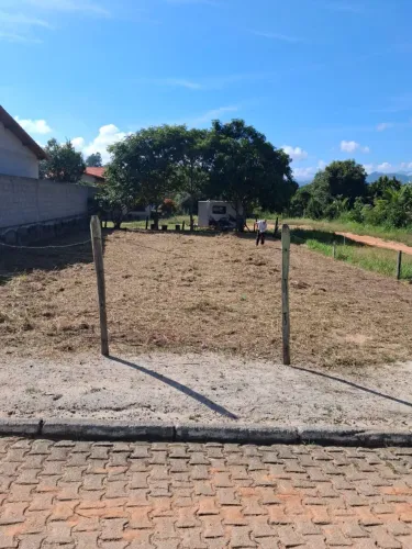 Vendo Terreno plano em Avelar