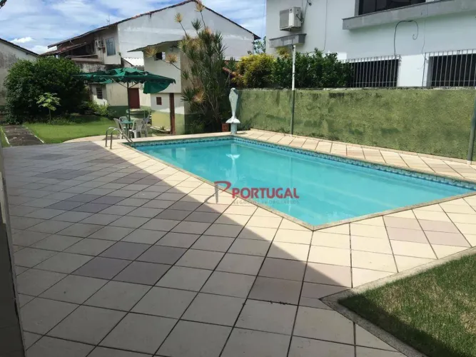 Casa com 4 dormitórios à venda, 380 m² por R$ 2.000.000,00 - Imbetiba - Macaé/RJ