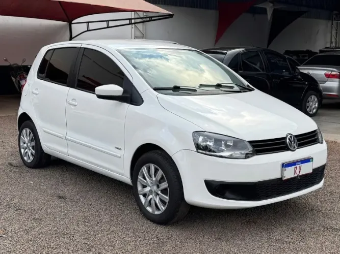 Volkswagen Fox Comfortline 1.6 Flex 8V 5P 2011