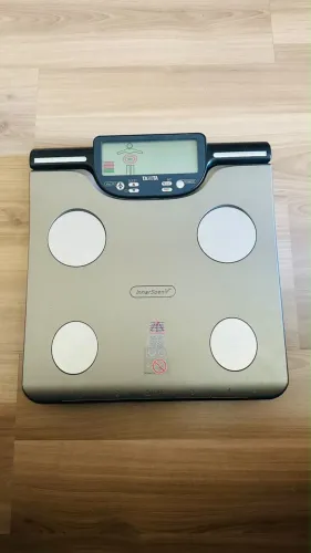 BALANÇA DE BIOMPEDÂNCIA TANITA BC601