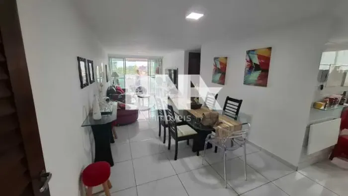 VENDE-SE APE 2/4 COM PROJETADOS E MOBILIA