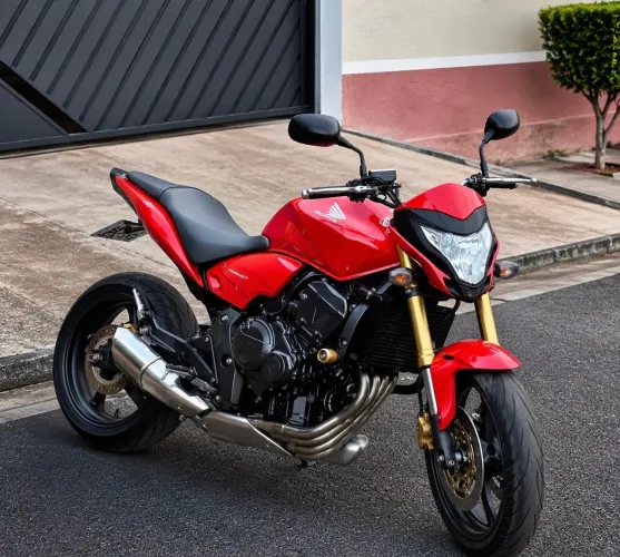 Honda Hornet 2014 - Vermelha / Relíquia