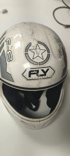ATENÇÃO MOTO UBER / 99 MOTO: ECONOMIA REAL! CAPACETE FLY TAMANHO 62 - GRÁTIS!