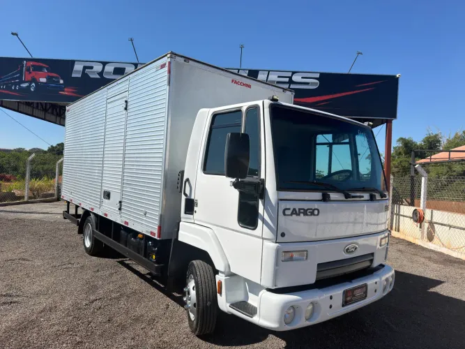 Ford Cargo 816