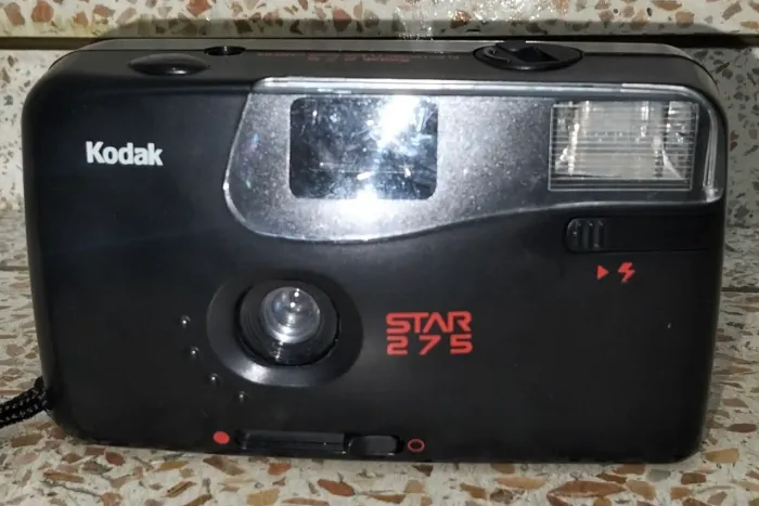 Câmera Analógica Kodak Star 275 (Anos 90) - Mecânica OK / Leia a Descrição