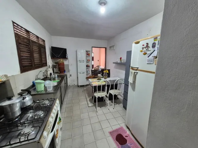 Casa Mangabeira 2 entre as duas avenidas principais do bairro