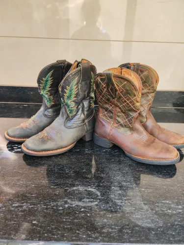 Bota infantil couro legítimo