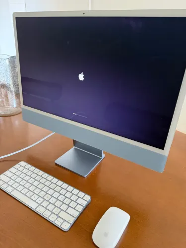 iMac 24" - Chip M1| 8GB RAM | Azul | 2021