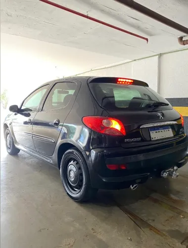Peugeot 207 XR 1.4 Flex 8V 5P 2010