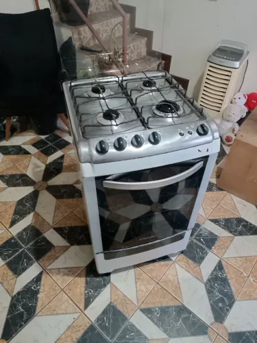 Fogão 4 bocas em ótimo estado funciona perfeitamente