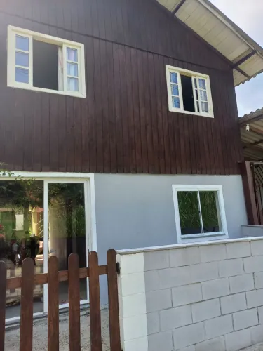 Vendo ou troco por outra casa