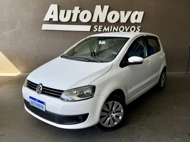 Volkswagen Fox 1.6 MI Total Flex 8V 5P 2013