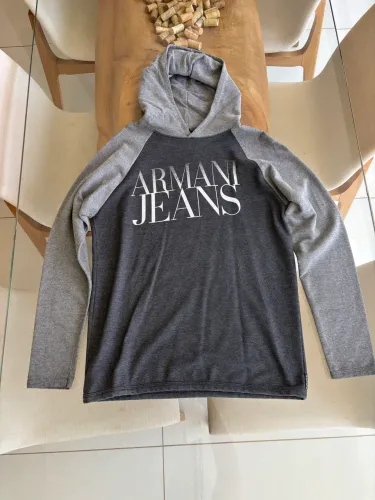 Blusa Moletom Leve Armani Jeans Original Manga Raglan com Capuz?