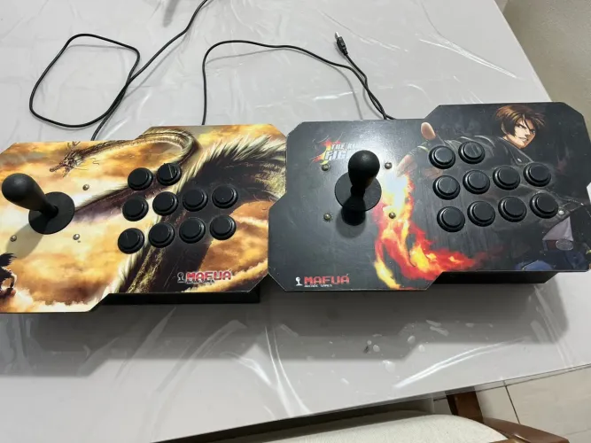 Vendo 02 arcade USB.