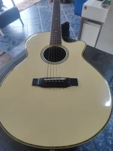 Violão aço muito bom