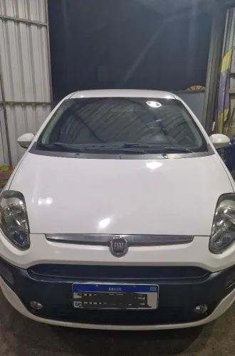 Fiat Punto Attractive 1.4 Fire Flex 8V 5P 2015
