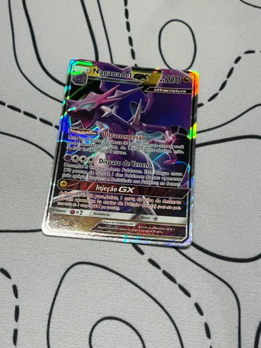 Carta Pokémon Naganadel GX