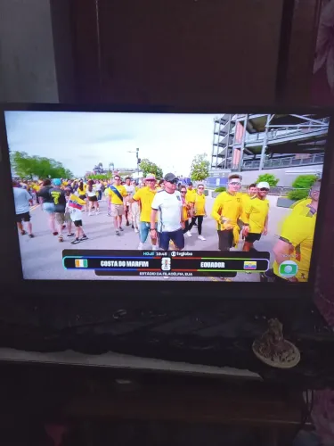 Vendo tv 32 não é smart