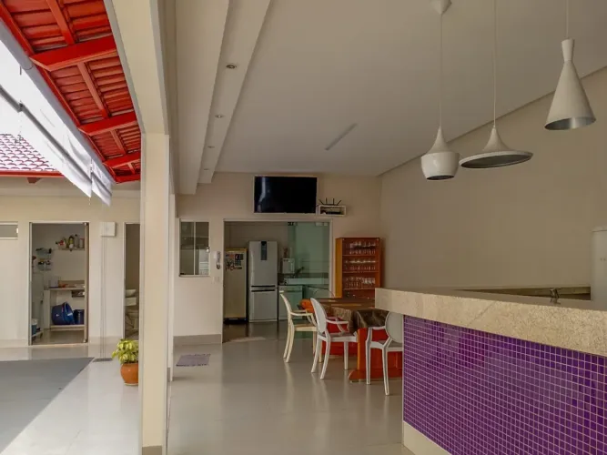 Casa, 4 quartos, 4 suítes, 270 m², 3 vagas no Jardim Europa em Goiânia