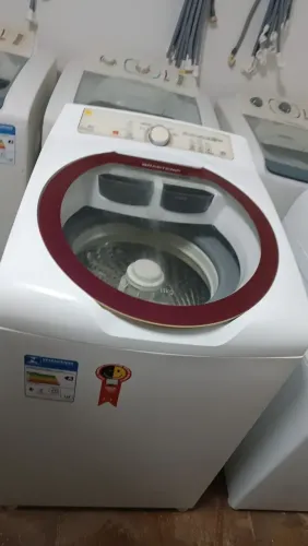 Vendo máquina de lavar Brastemp 11kg bacia de inox voltagem 110 entrego e dou garantia 