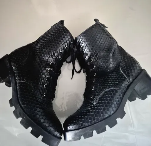 Bota Coturno Schutz Best Seller Couro Navalhado | Schutz