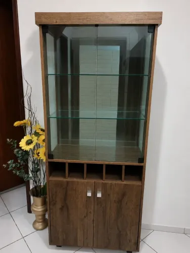 Vendo cristaleira