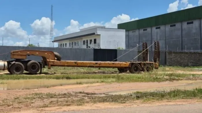 VENDE-SE PRANCHA 2 EIXOS