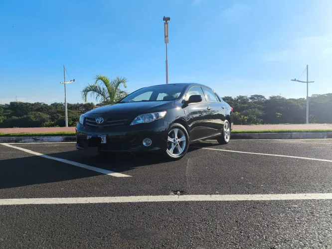 Toyota Corolla GLI 1.8 Flex 16V Aut. 2012