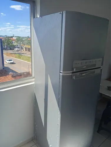 GELADEIRA FROST FREE PLOTADA