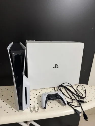 Sony PlayStation 5 Slim com Disco