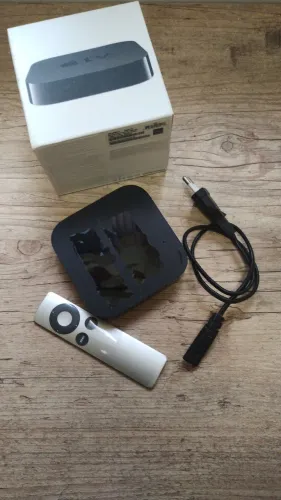 Apple TV 3°geração aRev A modelo A1469 com controle e caixa