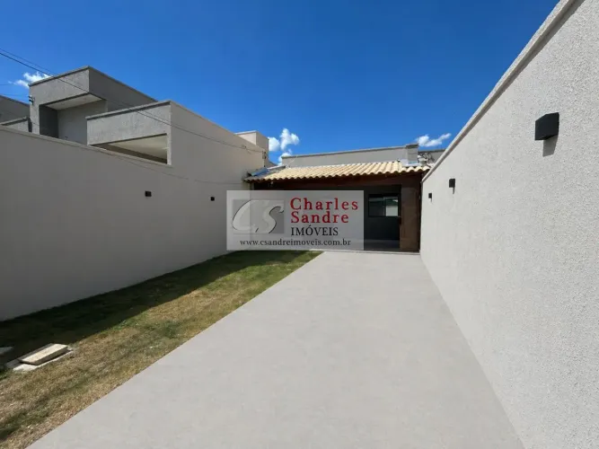 Casa para Venda em Trindade, Setor Maysa, 3 dormitórios, 1 suíte, 2 banheiros, 2 vagas