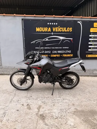 Yamaha XTZ 250 Lander Connected 2025