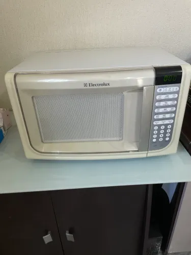 Microondas funcionando perfeitamente 