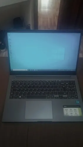 Notebook Samsung Book - Muito Rápido (445GB SSD / 8GB RAM)