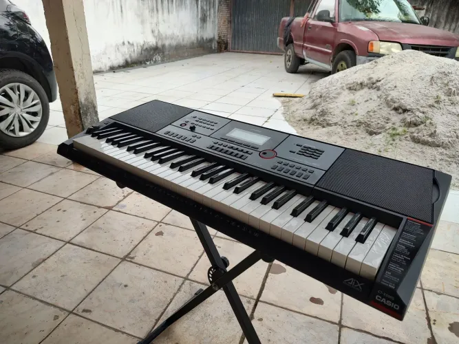 Teclado Cassio CTK-5000 (Menos de 1 ano de uso)