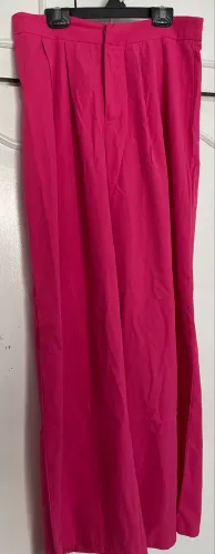 Calça social rosa 