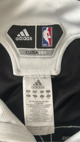 Conjunto adidas NBA Spurs NOVO